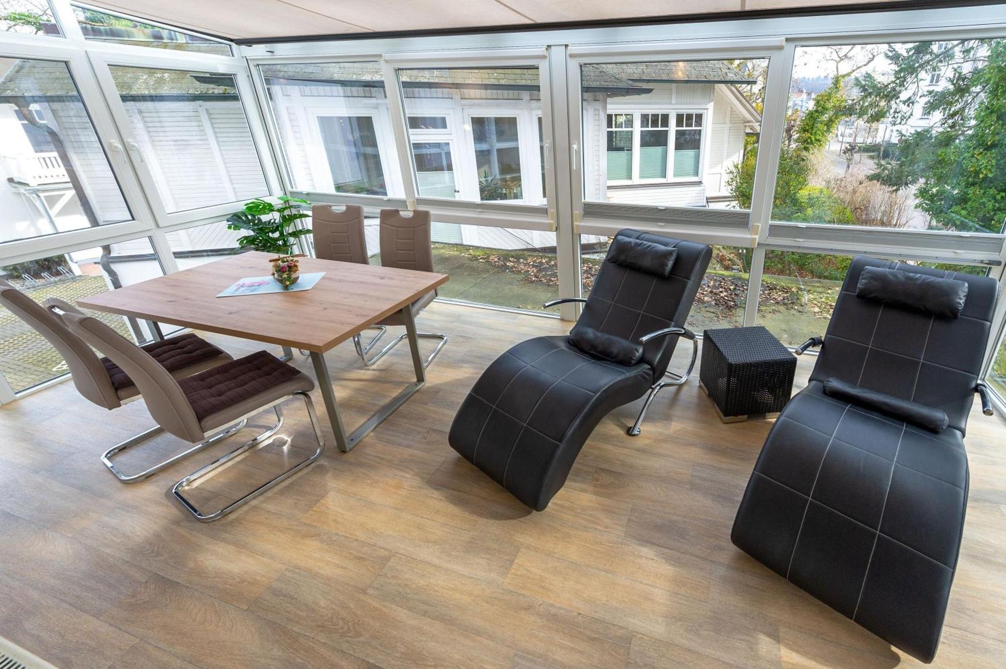 Saxonia F640 Wg 13 Im Ersten Og Mit Wintergarten, Strandnah Apartment
